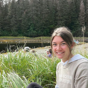 Meet your Posher, Abby